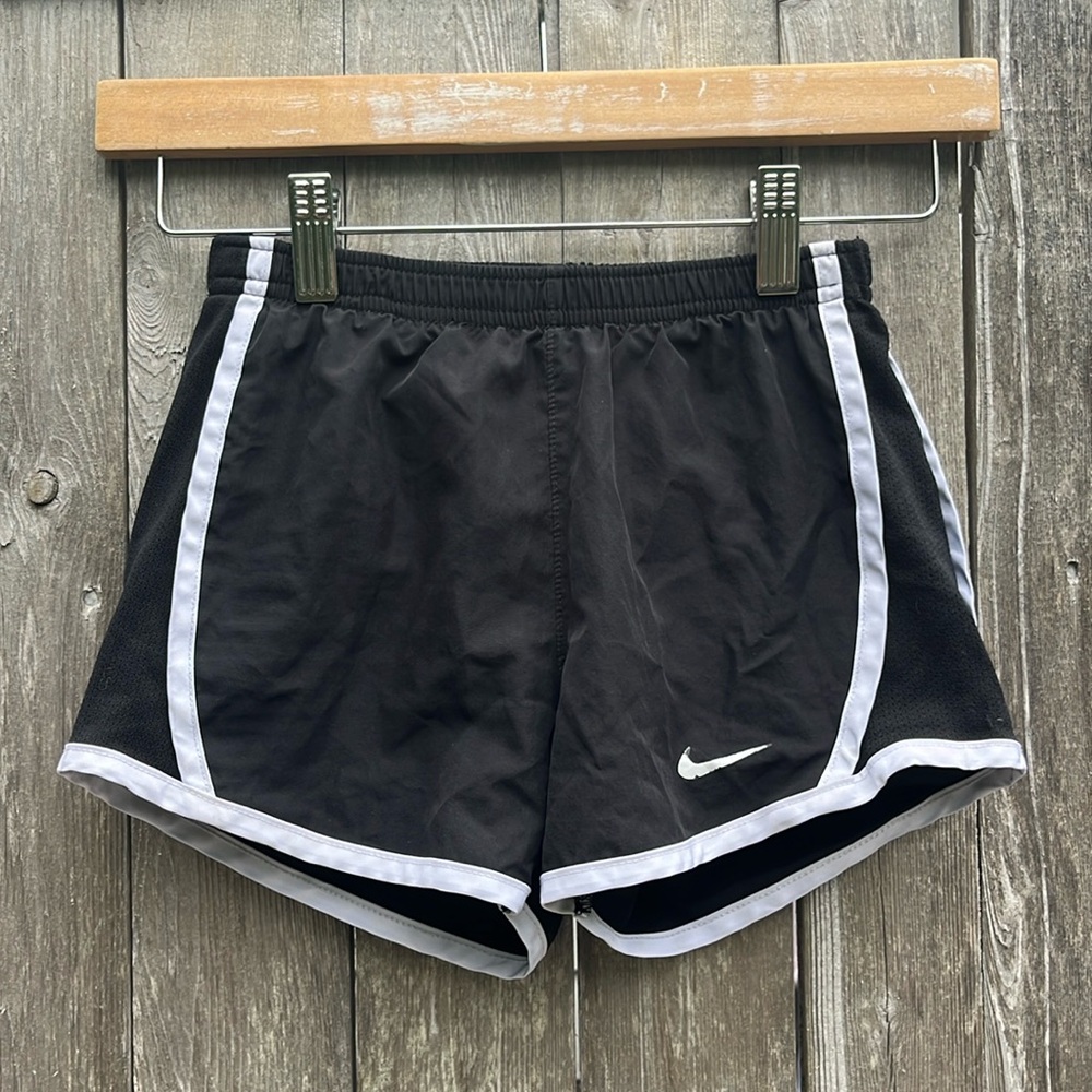 NIKE Black with White Stripe Lined DRY FIT Shorts,Girls,Size 6X